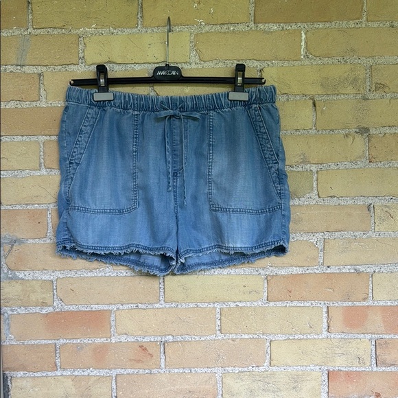 Anthropologie Cloth & Stone Tencel Denim Shorts - Picture 1 of 4